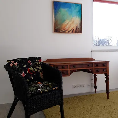 Lichtdurchflutetes Atelierhaus Mit Skulpturenpark Bed & Breakfast