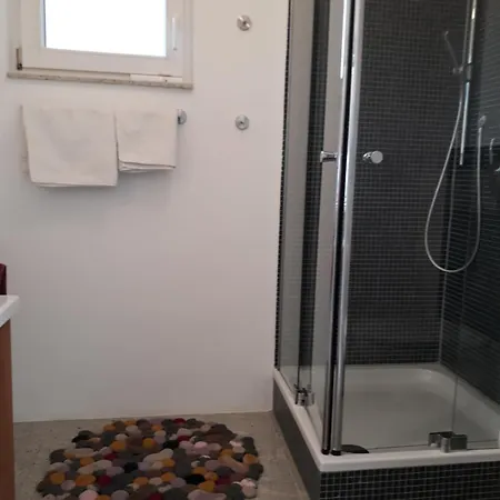 Bed & Breakfast Lichtdurchflutetes Atelierhaus Mit Skulpturenpark Duren