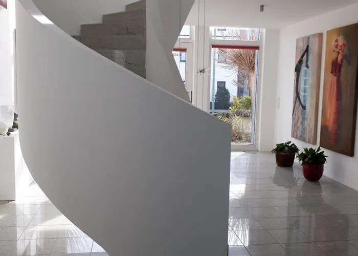 Lichtdurchflutetes Atelierhaus Mit Skulpturenpark Bed & Breakfast